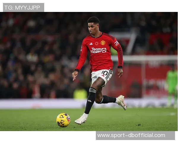 曼联本赛季英超射门次数居首防守表现也不差仅被射门64次排第三